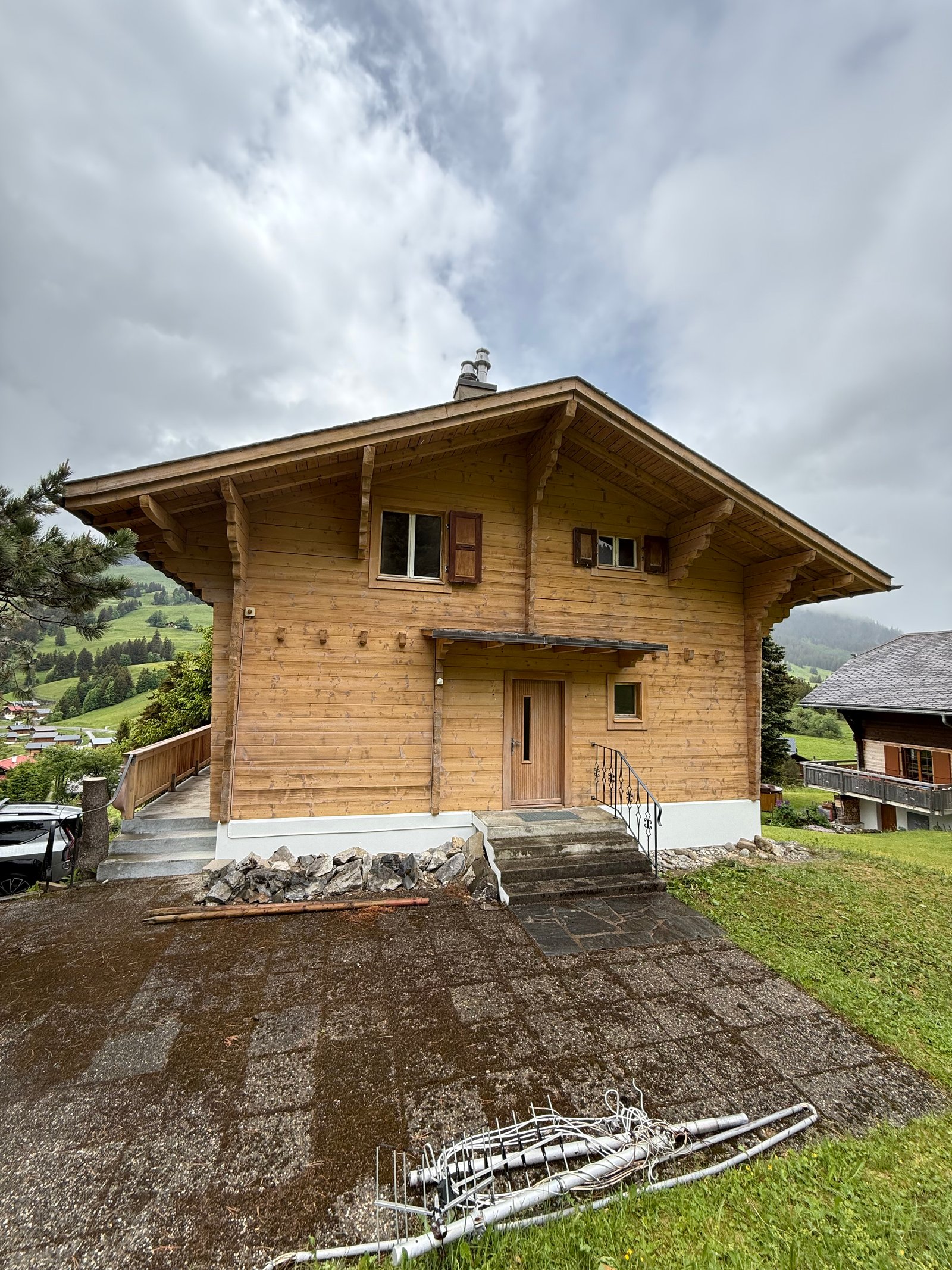 Chalet en Valais — micro-gommage et saturateur pénétrant · MNPro